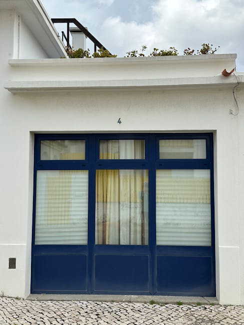 2 : img_0 Modern Finance Office Overview